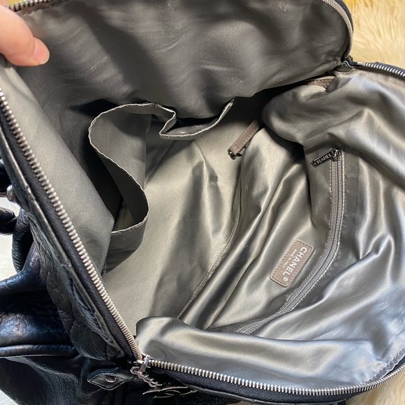 Pre loved authentic Chanel bag - Picture 9 of 15